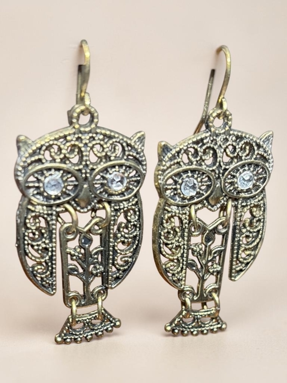 Vintage Brass-tone Filigree OWL dangle drop Earrings w/articulated bodies